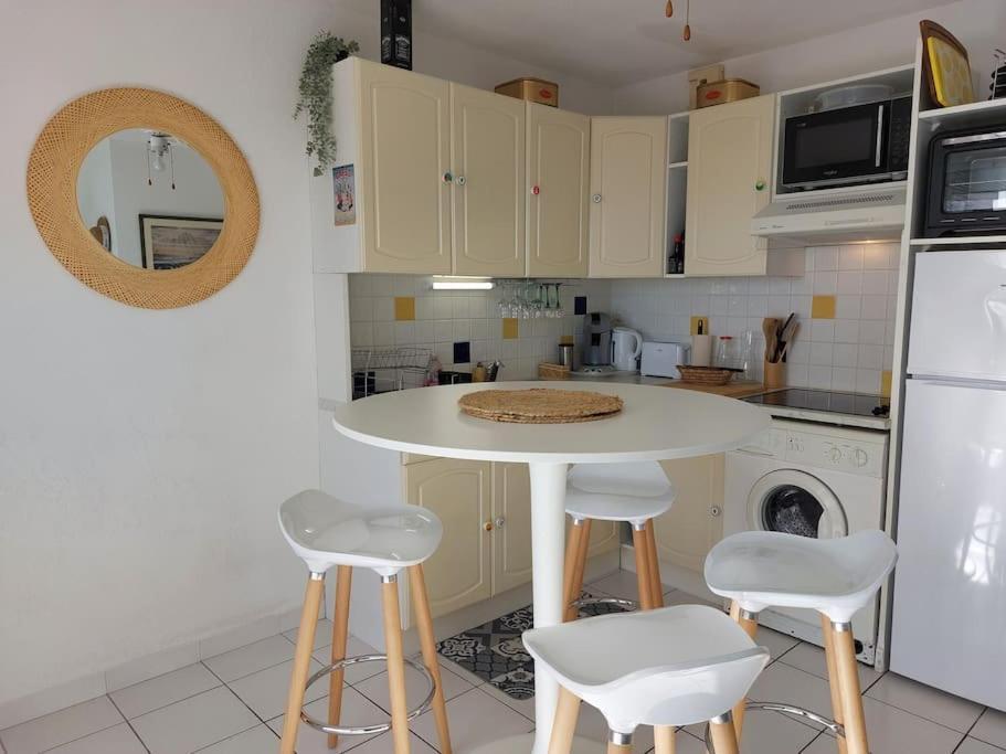 Cosy Appartement Les Pieds Dans Le Sable Le Barcarès Kültér fotó